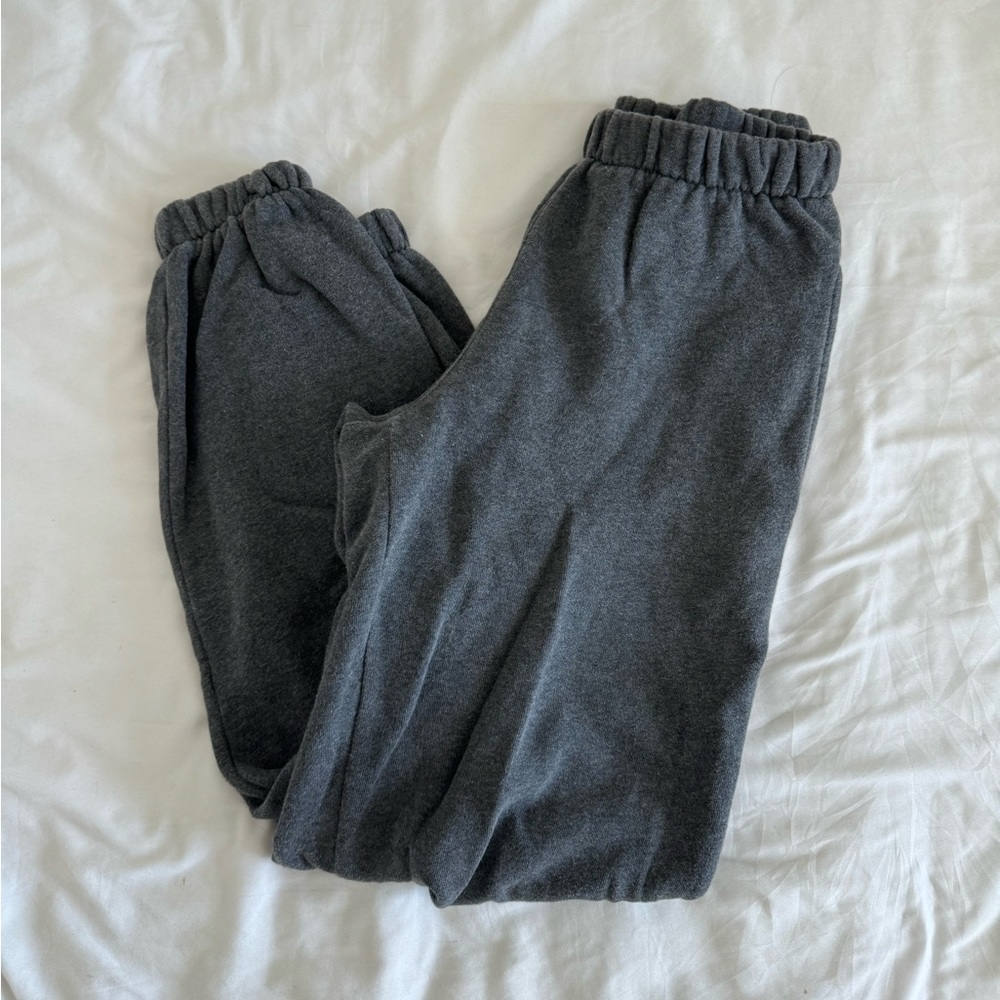Brandy Melville Rosa sweatpants